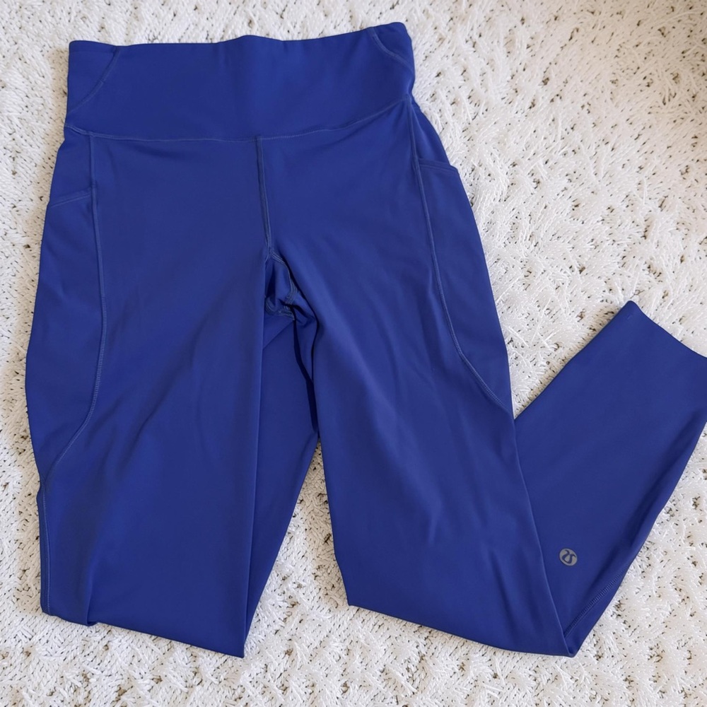 LULULEMON 33” Leggings Side and Hidden Inner Pockets Blue size 6